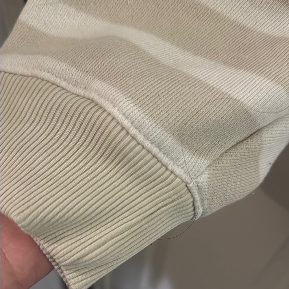 Striped Beige and White Pullover - Picture 4 of 8